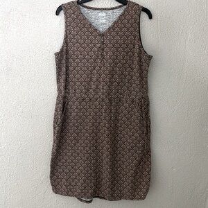 Womens Duluth Trading Co Sleeveless Dress, Pockets, Cinch Waist, Small, Brown